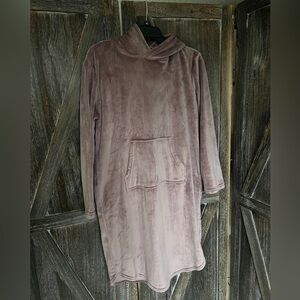 32 Degrees Soft Pink Fleece Top